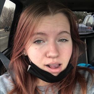 Meet your Posher, Vanessa